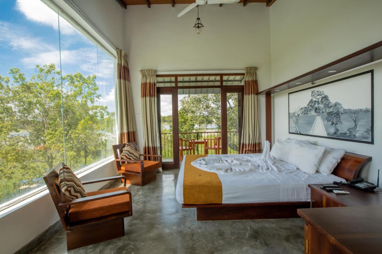 Sigiriya Wewa Addara Hotel - Hotel By The Lake Екстериор снимка
