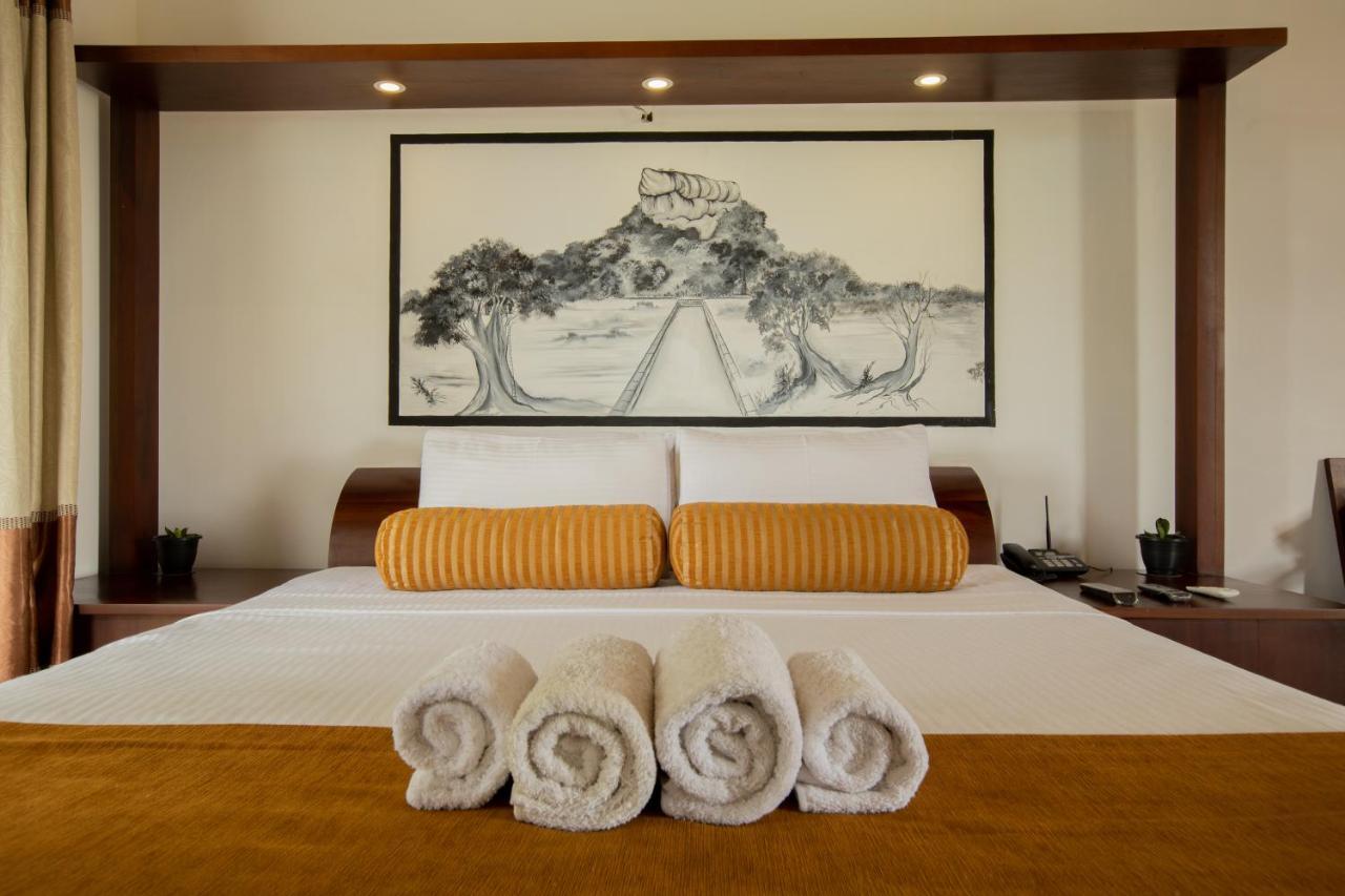 Sigiriya Wewa Addara Hotel - Hotel By The Lake Екстериор снимка