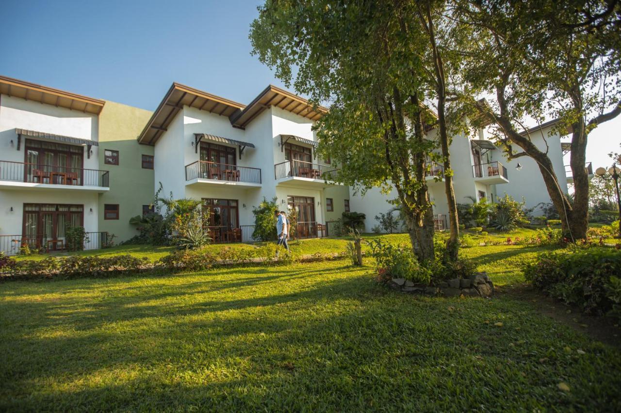 Sigiriya Wewa Addara Hotel - Hotel By The Lake Екстериор снимка