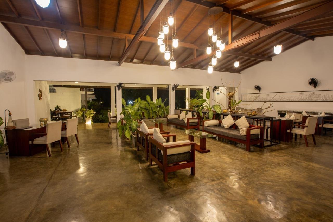 Sigiriya Wewa Addara Hotel - Hotel By The Lake Екстериор снимка