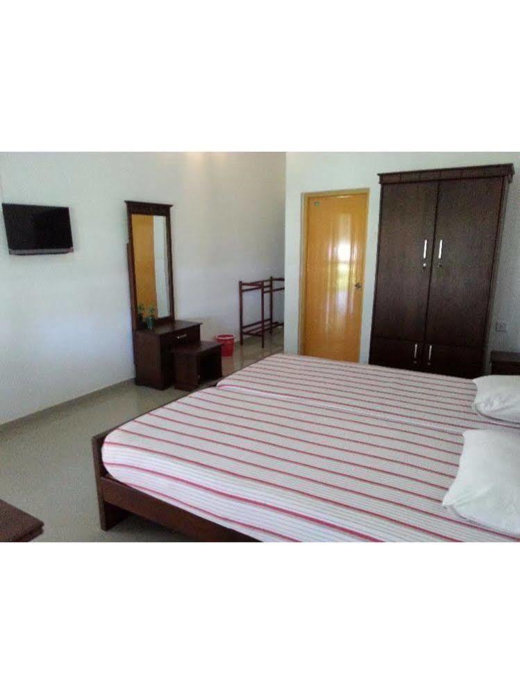 Sigiriya Wewa Addara Hotel - Hotel By The Lake Екстериор снимка