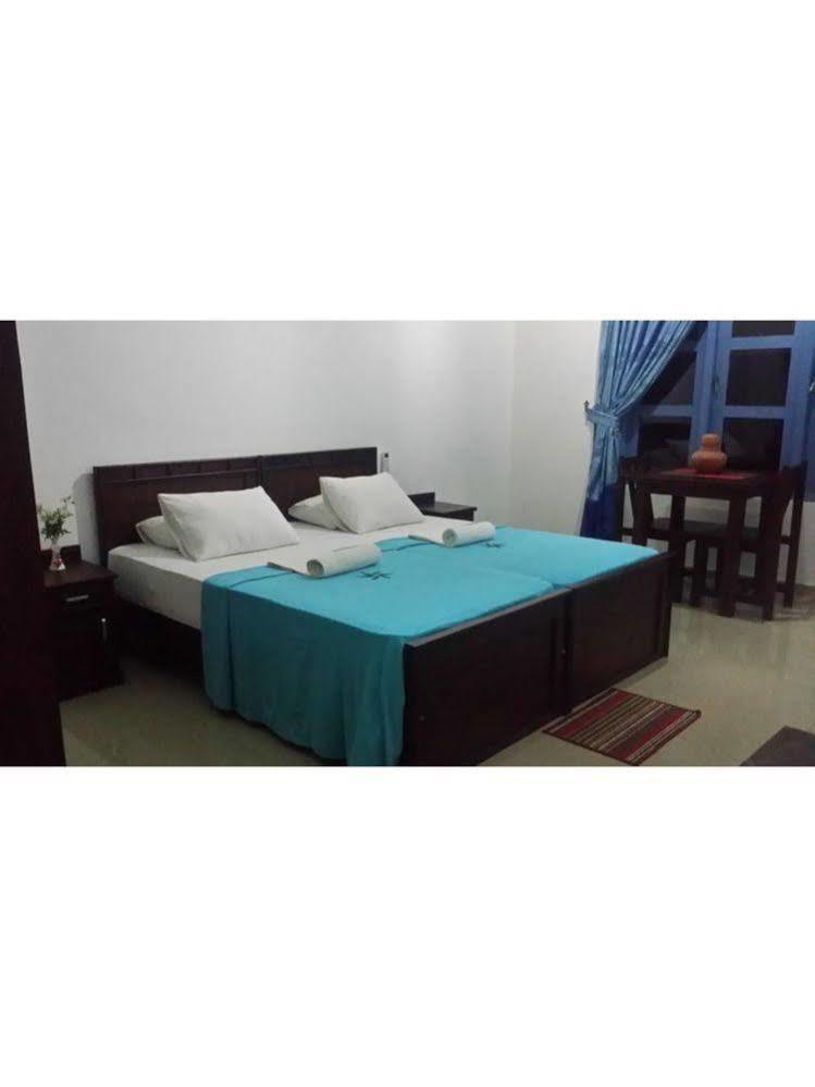 Sigiriya Wewa Addara Hotel - Hotel By The Lake Екстериор снимка