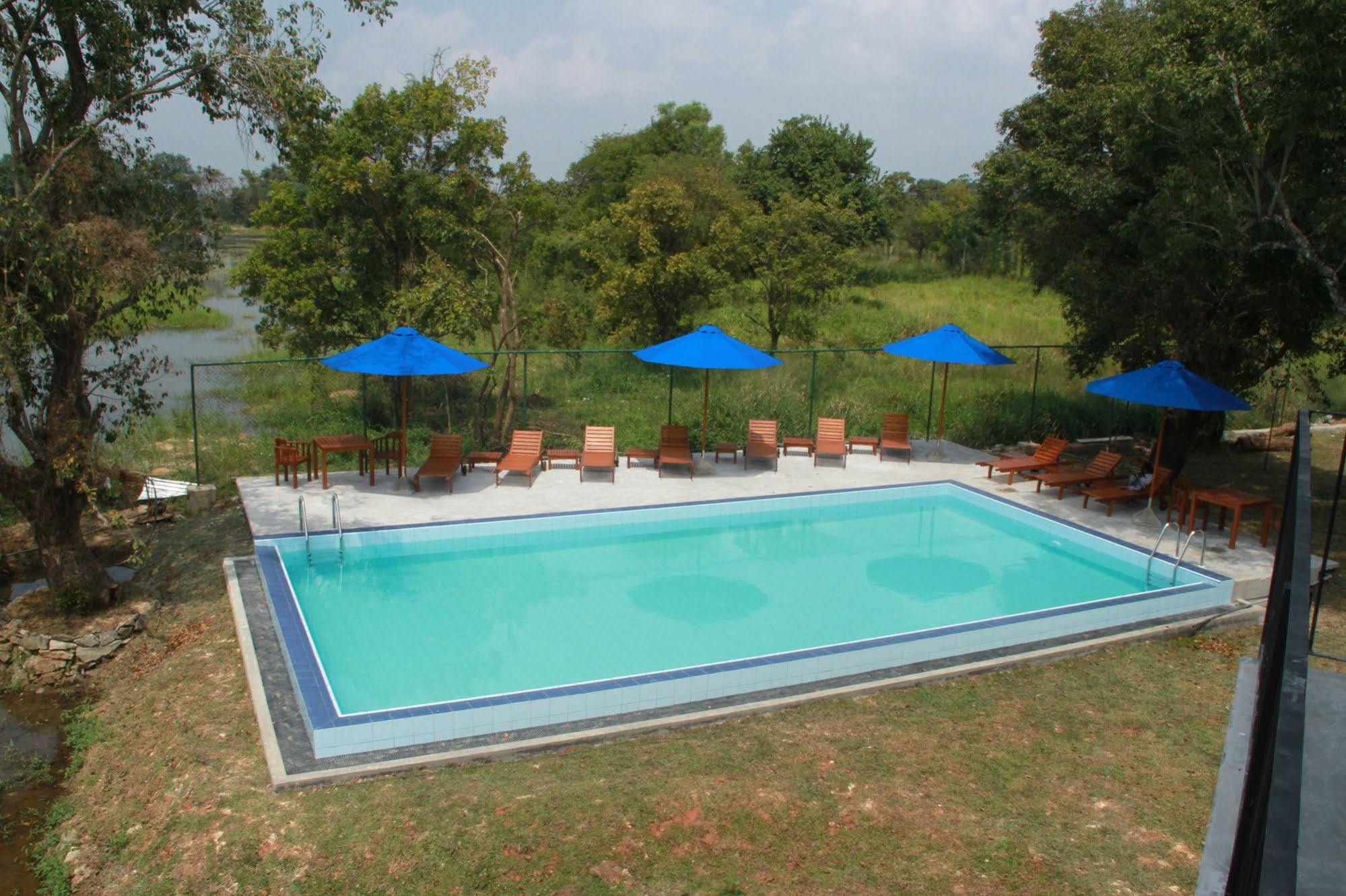 Sigiriya Wewa Addara Hotel - Hotel By The Lake Екстериор снимка
